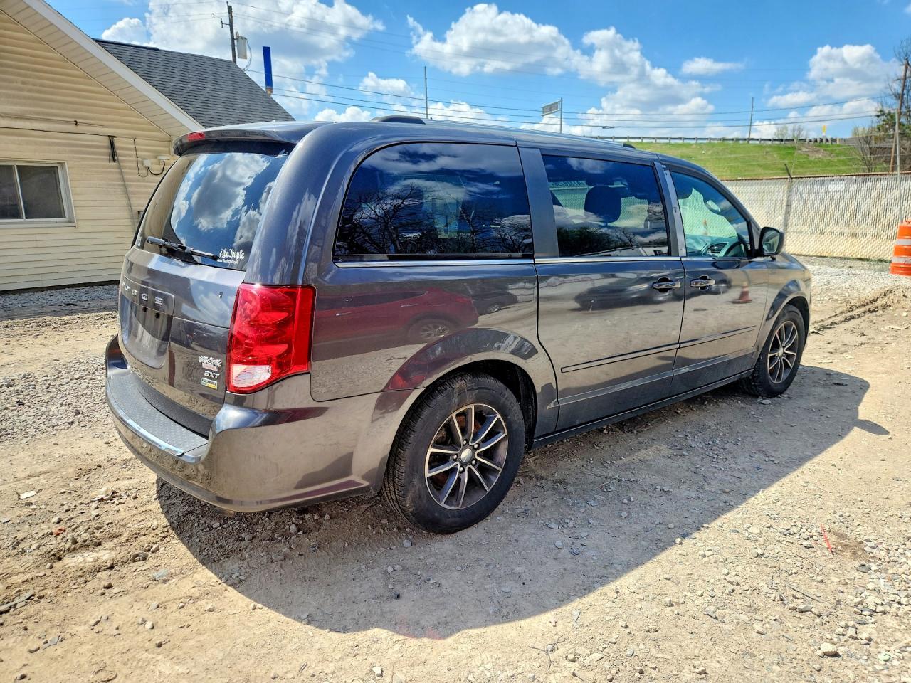 2017 Dodge Grand Caravan Sxt - zdjęcie 3
