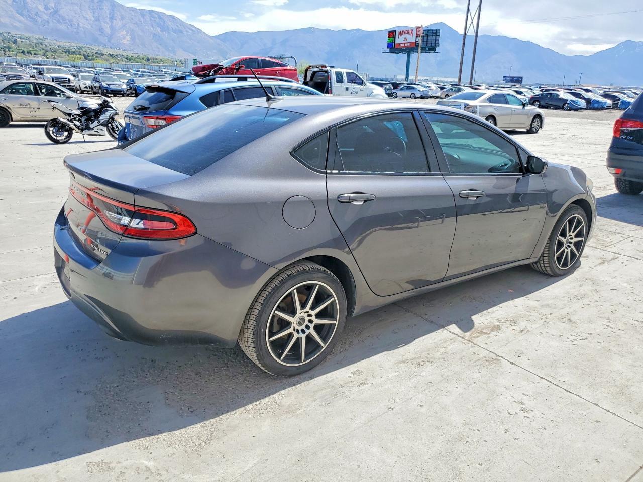 2016 Dodge Dart Sxt - zdjęcie 3