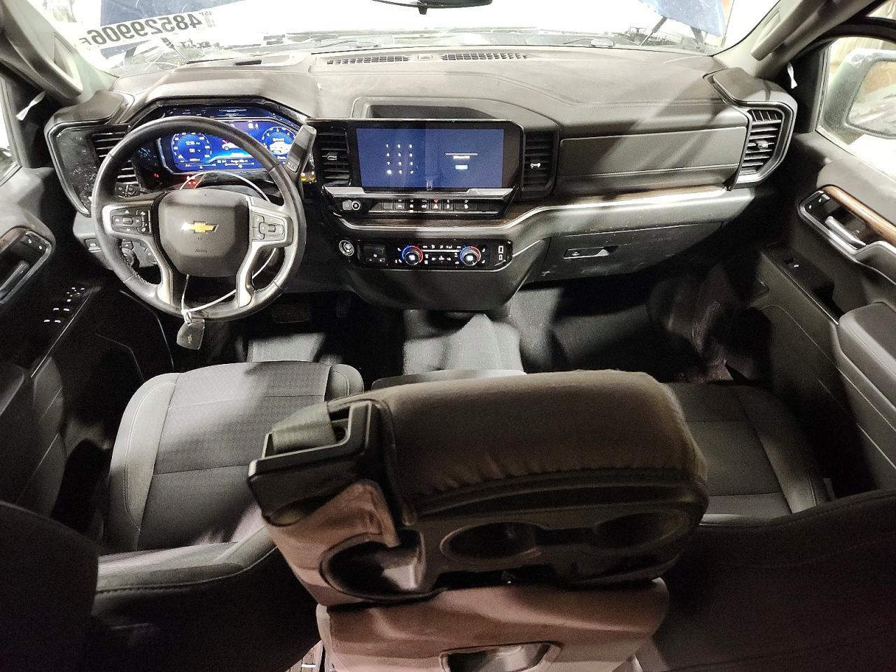 2022 Chevrolet Silverado K1500 Lt - zdjęcie 8