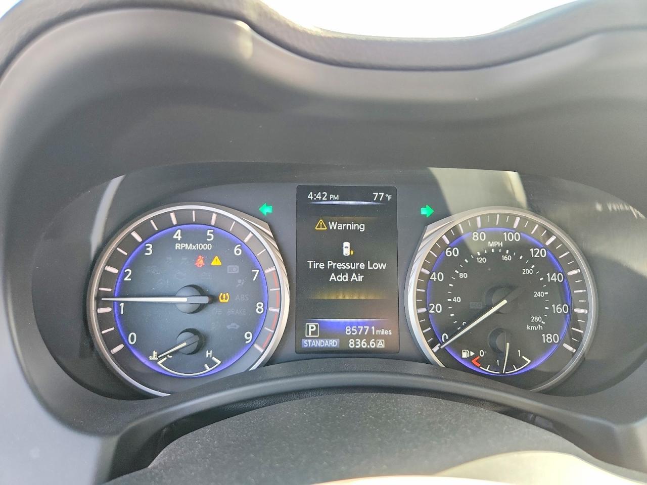 2018 Infiniti Q60 3.0T Sport - zdjęcie 9