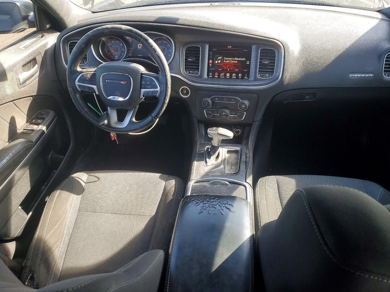 2016 Dodge Charger - zdjęcie 8