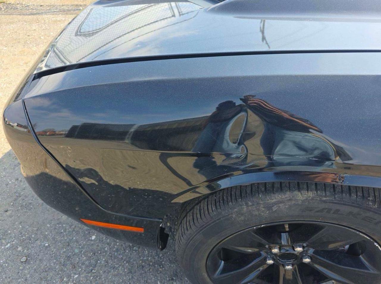 2015 Dodge Challenger Sxt - zdjęcie 11