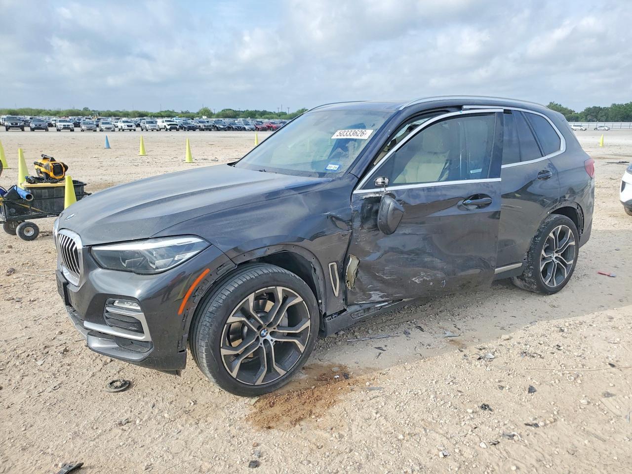 2020 BMW X5 Sdrive 40I - zdjęcie główne