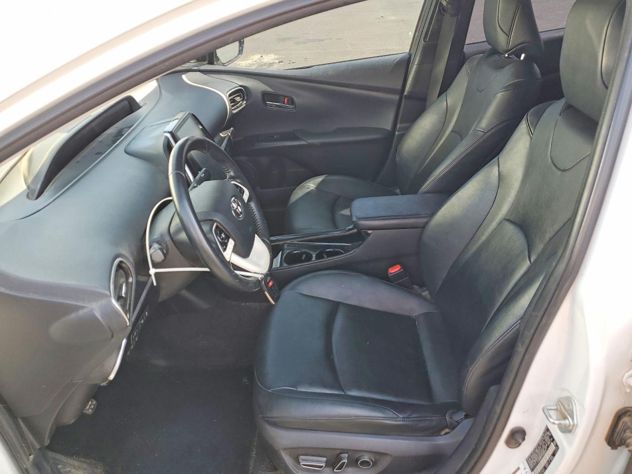 2017 Toyota Prius Prime Advanced - zdjęcie 7
