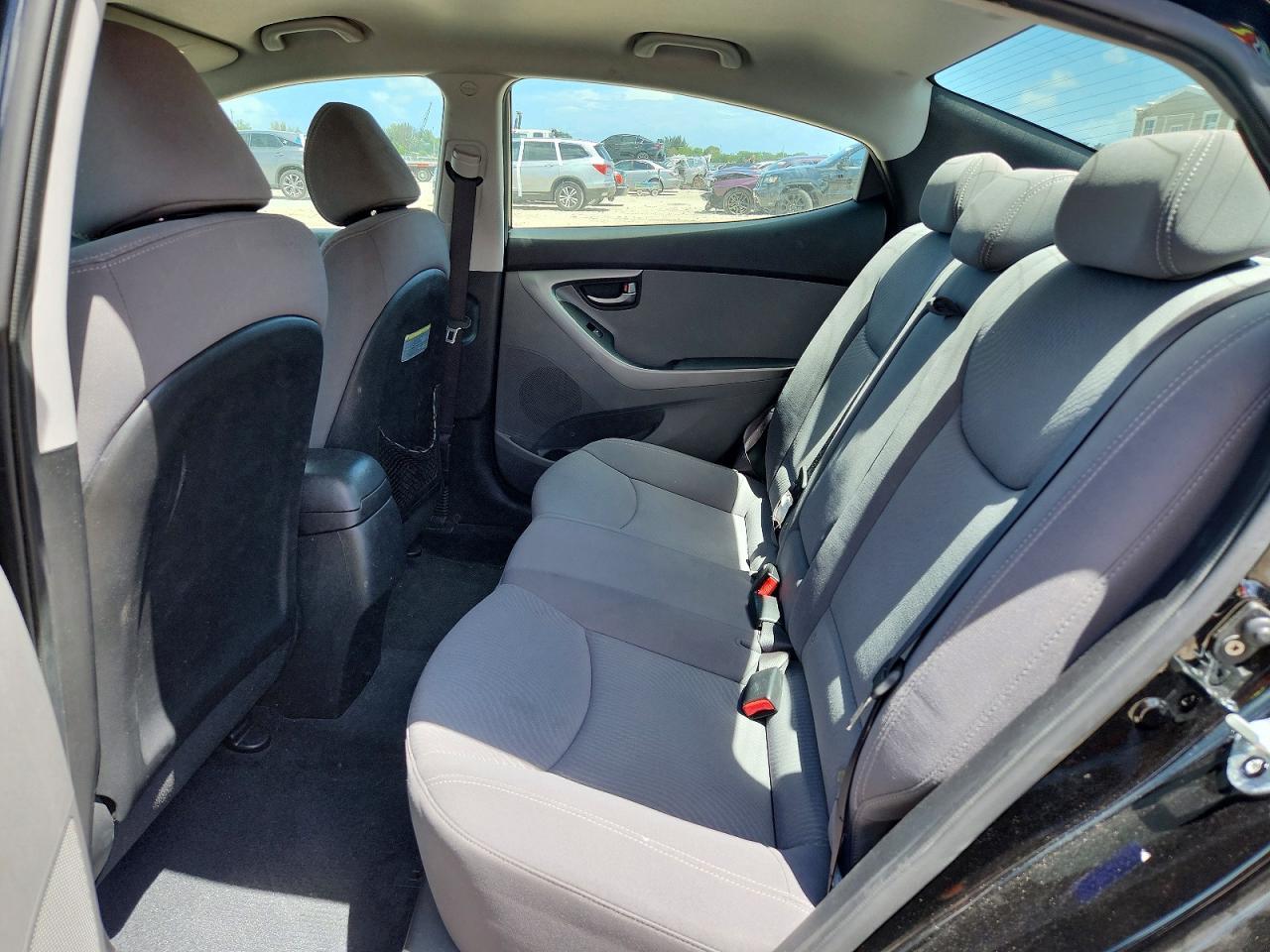 2014 Hyundai Elantra Se - zdjęcie 10