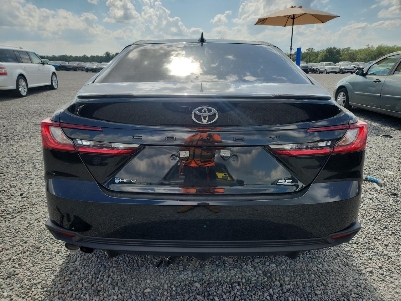 2025 Toyota Camry Se - zdjęcie 6