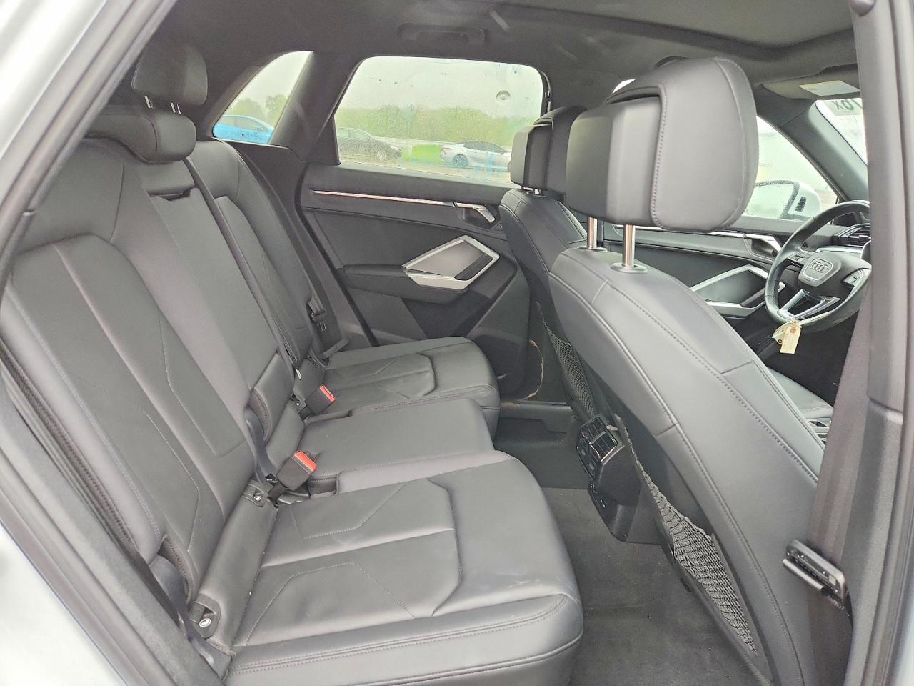 2024 Audi Q3 Premium Plus S Line 45 - zdjęcie 11