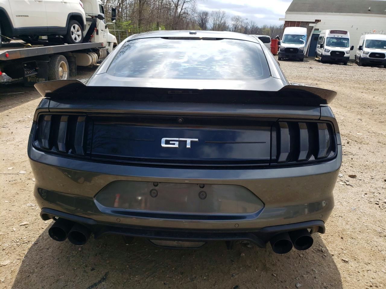 2020 Ford Mustang Gt - zdjęcie 6