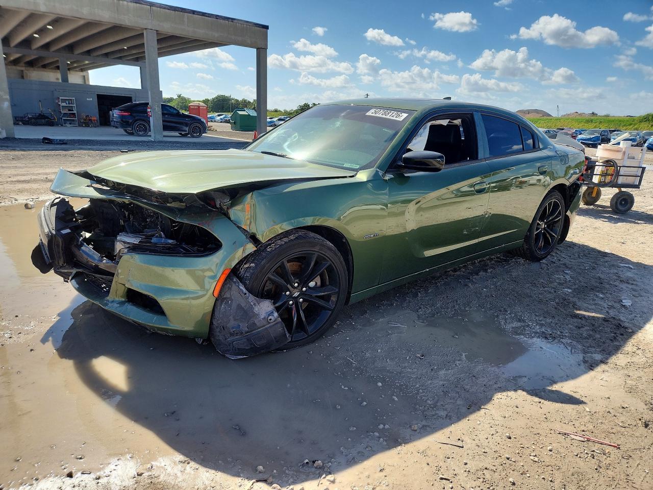 2018 Dodge Charger R - zdjęcie główne