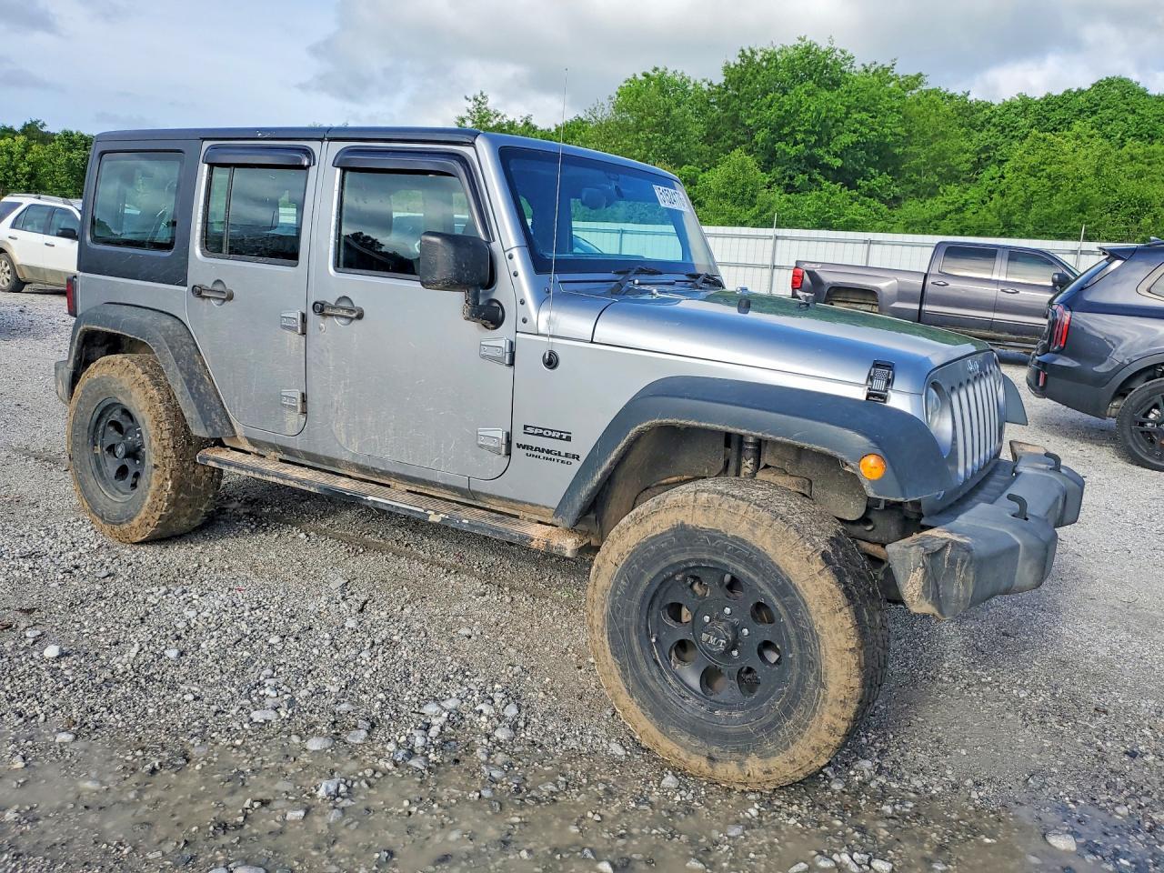 2015 Jeep Wrangler Unlimited Sport - zdjęcie 4