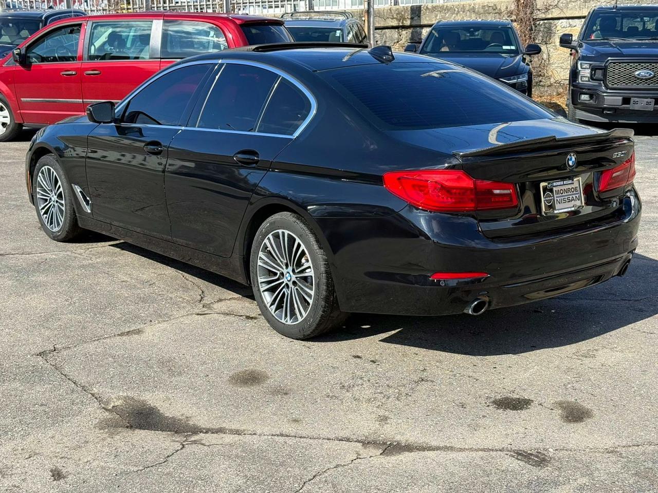 2019 BMW 530 I - zdjęcie 2