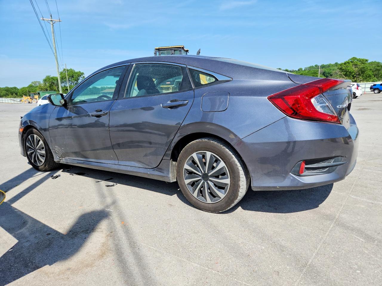 2017 Honda Civic Lx - zdjęcie 2