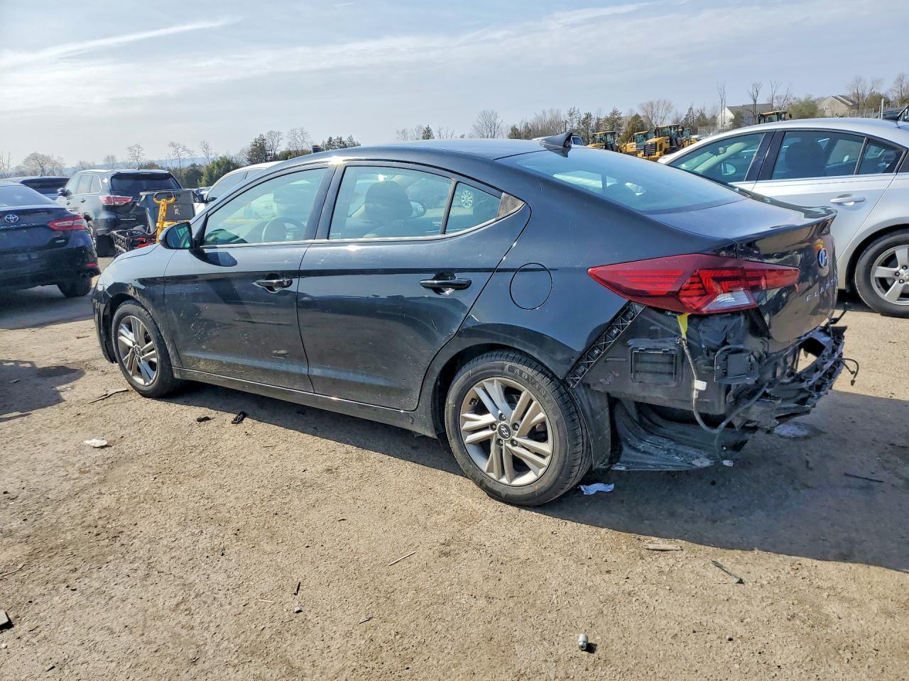 2020 Hyundai Elantra Sel - zdjęcie 2