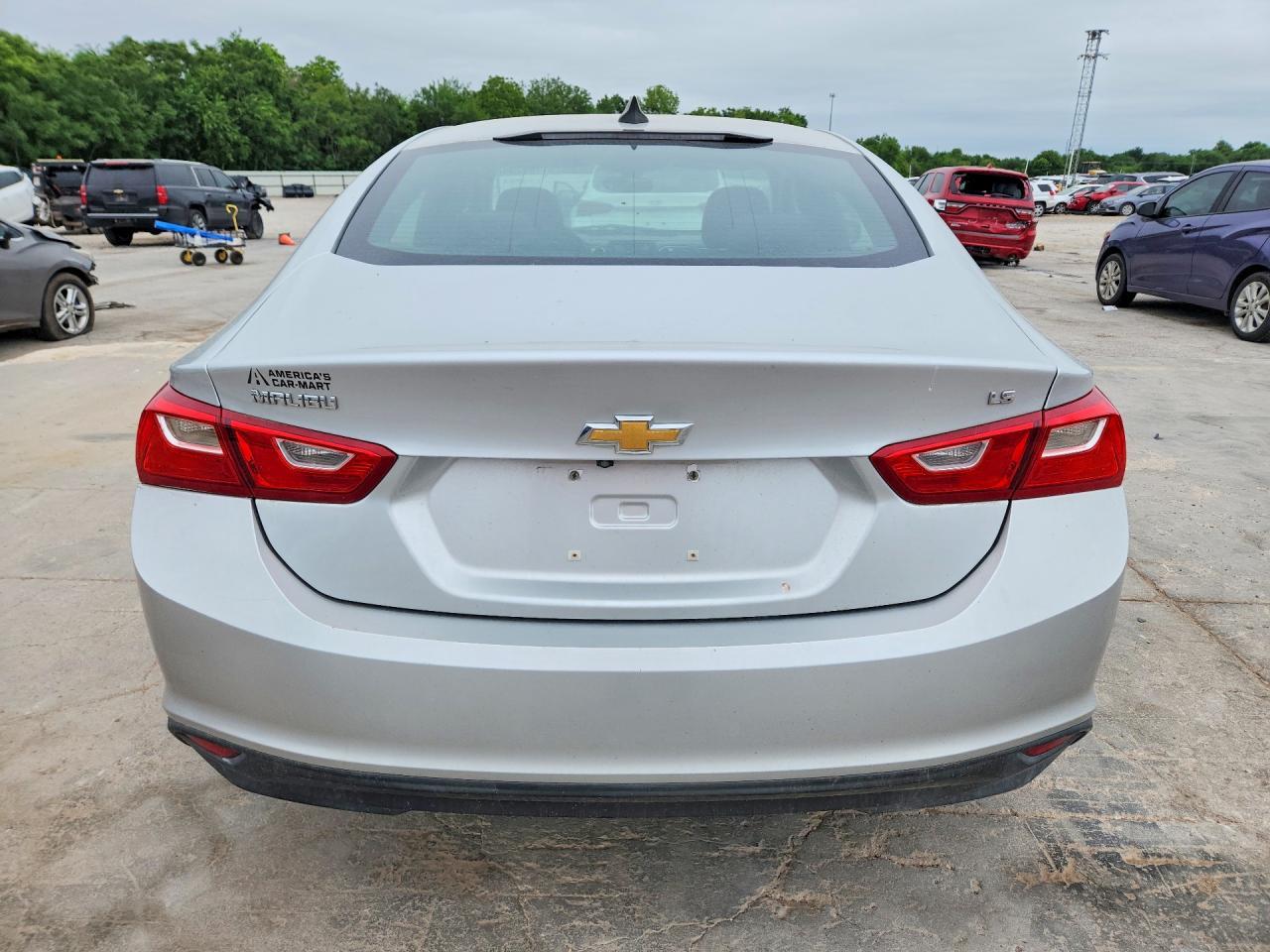 2016 Chevy Malibu - zdjęcie 6