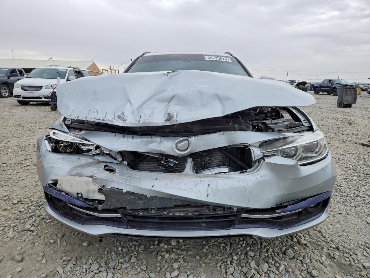 2018 BMW 330 Xi - zdjęcie 5