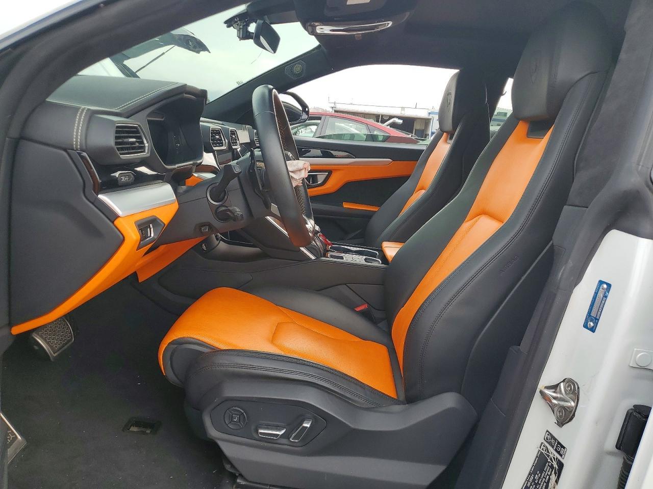 2021 Lamborghini Urus - zdjęcie 7