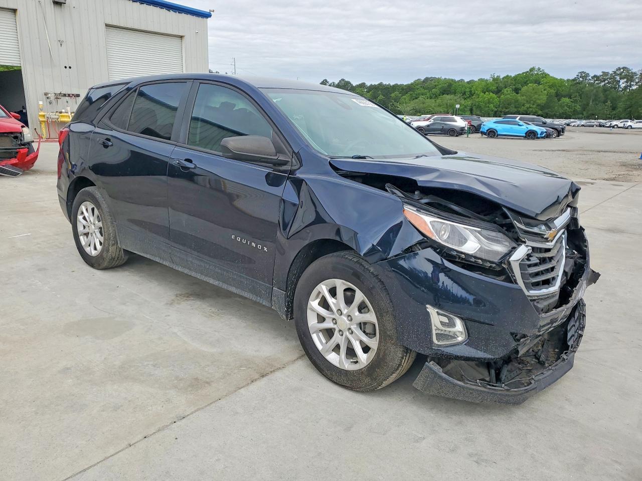 2020 Chevrolet Equinox Ls - zdjęcie 4