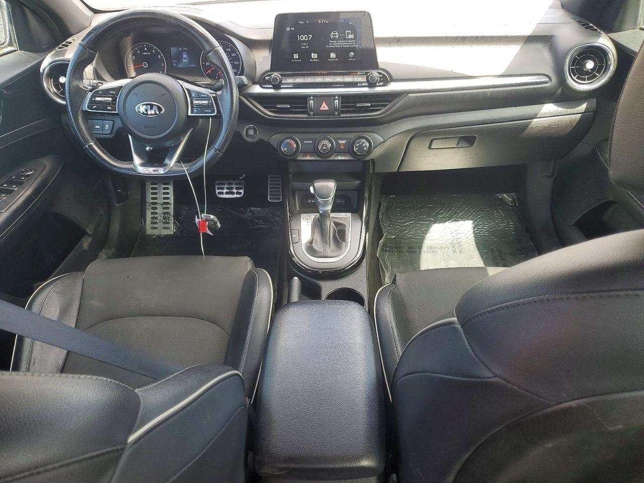 2021 Kia Forte Gt Line - zdjęcie 8