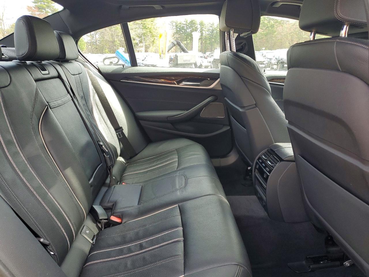 2019 BMW 540 Xi - zdjęcie 10