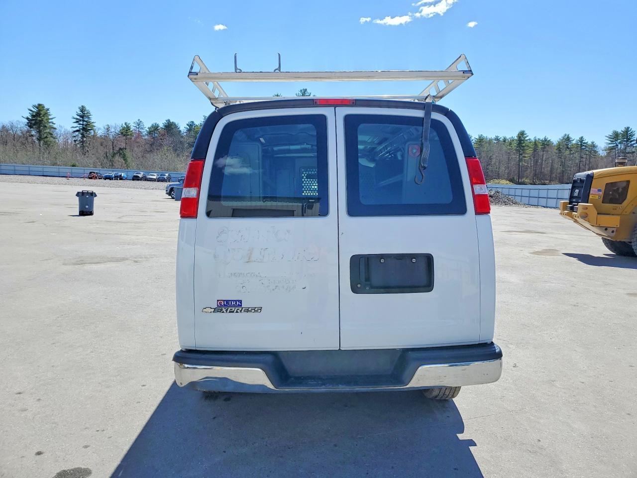 2021 Chevrolet Express G2500 - zdjęcie 6