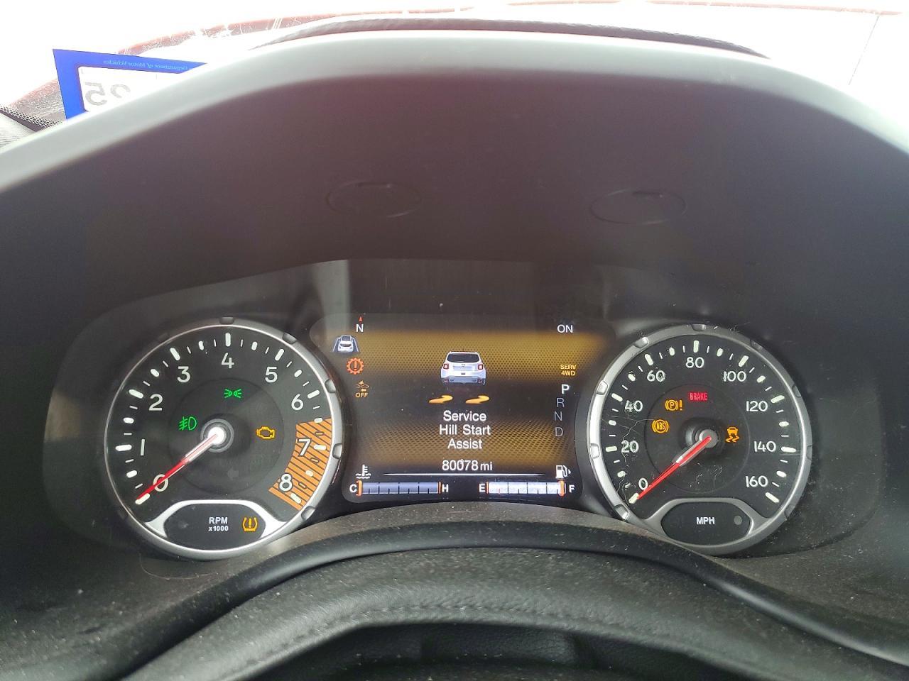 2021 Jeep Renegade Latitude - zdjęcie 9