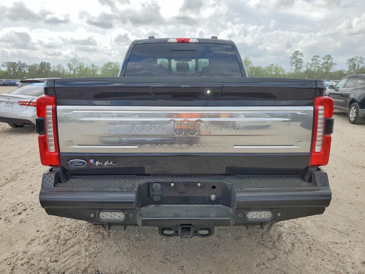 2026 Ford F250 Super Duty - zdjęcie 6