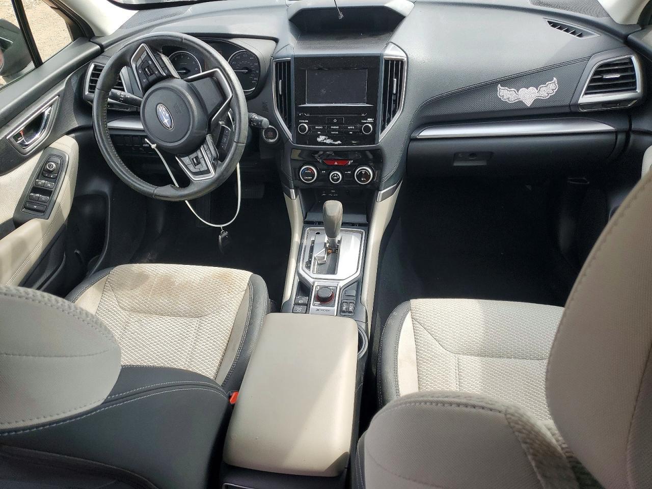 2020 Subaru Forester Premium - zdjęcie 8
