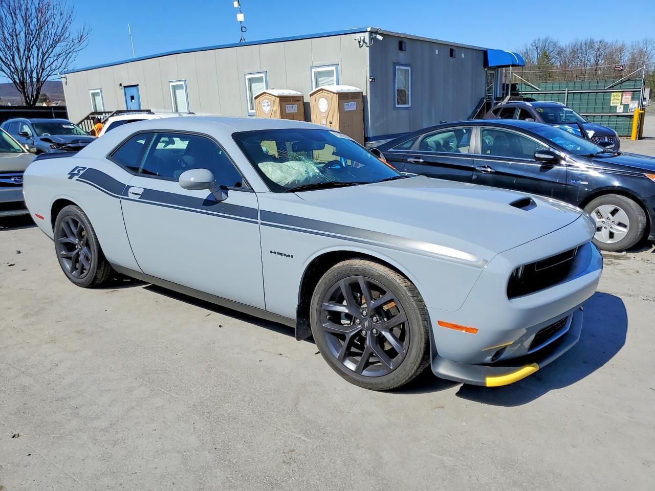2022 Dodge Challenger R - zdjęcie 4