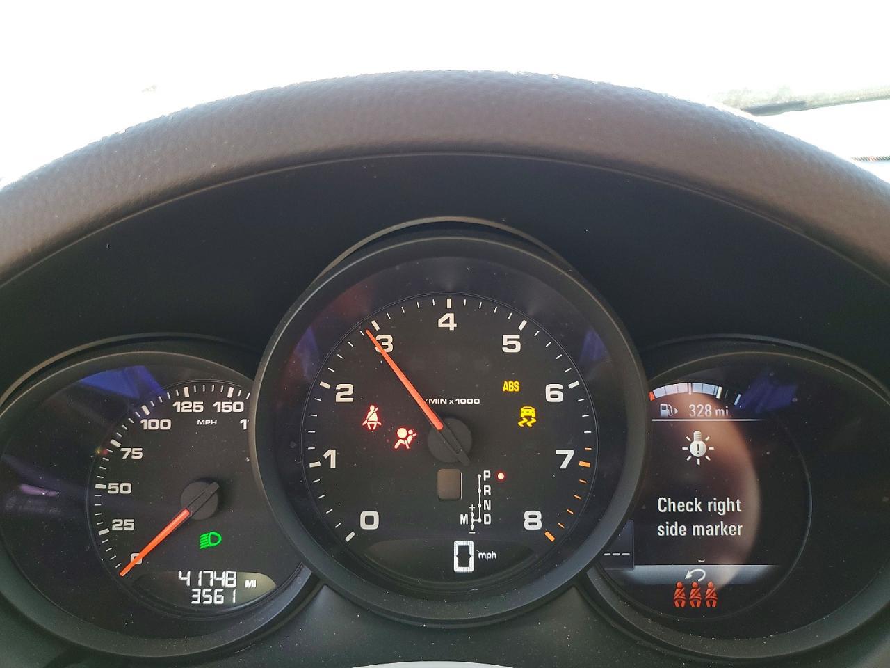 2021 Porsche Macan - zdjęcie 9