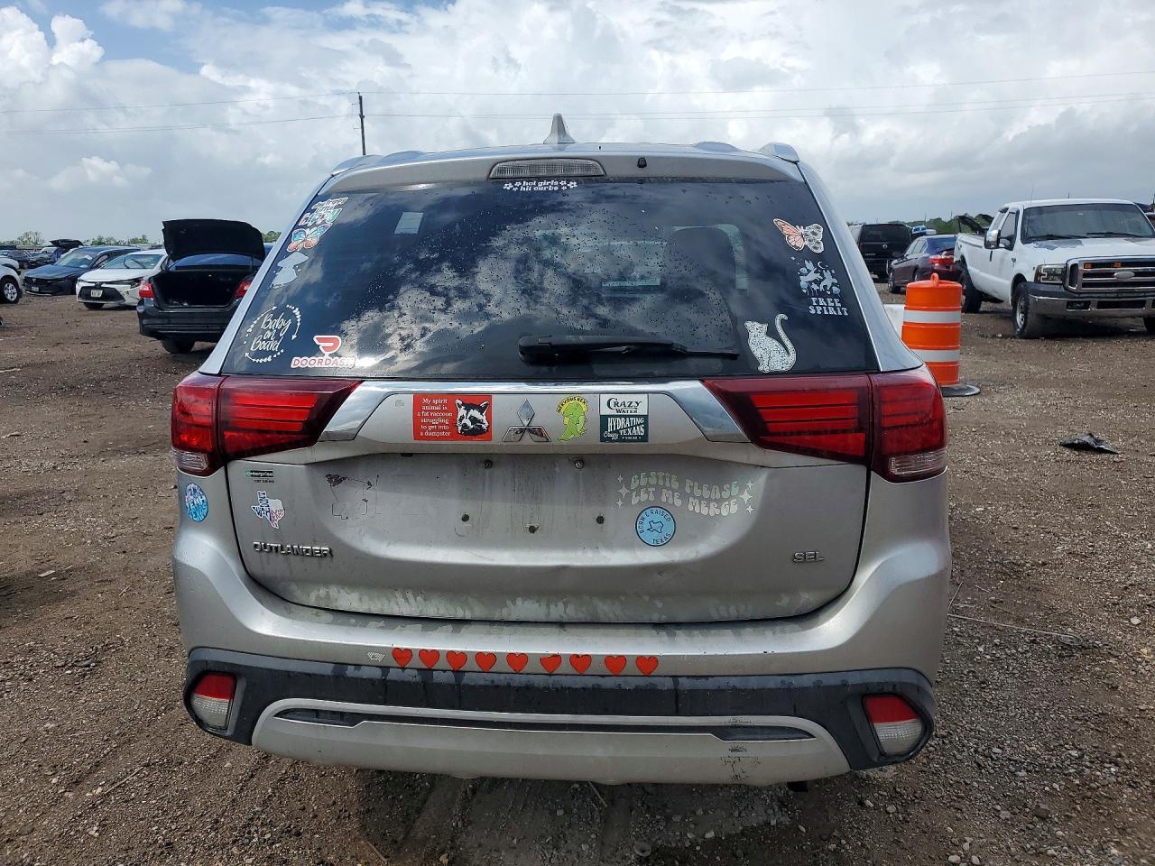 2020 Mitsubishi Outlander Se - zdjęcie 6