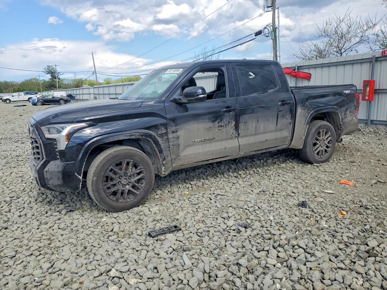 2024 Toyota Tundra Sr5 - zdjęcie główne