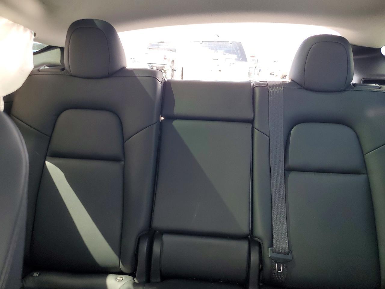 2022 Tesla Model Y - zdjęcie 10