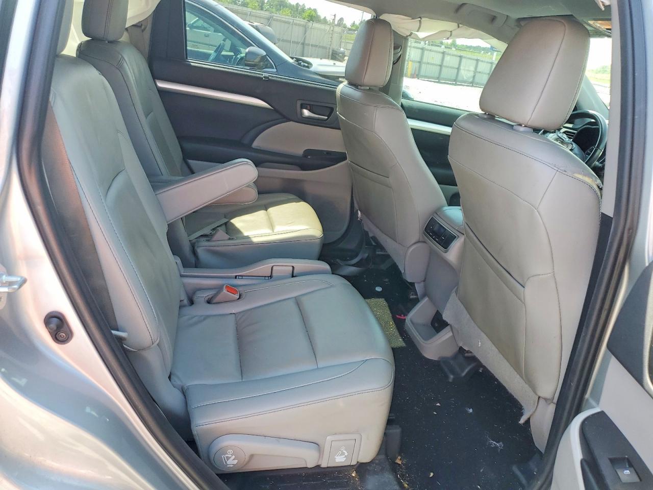 2019 Toyota Highlander Xle - zdjęcie 11