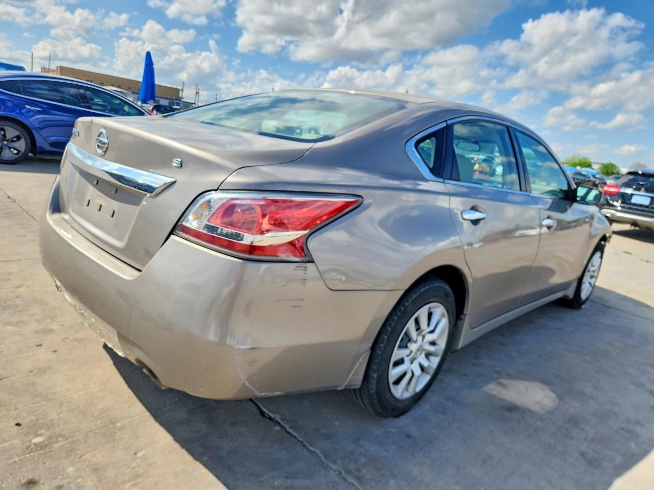 2015 Nissan Altima 2.5 S - zdjęcie 3