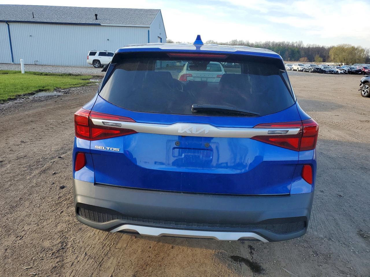2022 Kia Seltos Lx - zdjęcie 6
