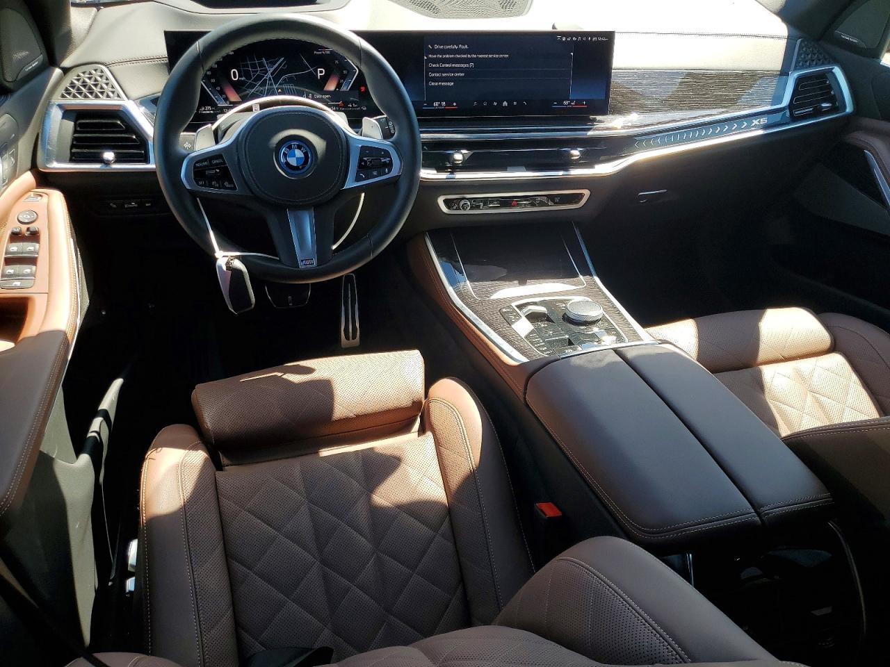 2026 BMW X5 xDrive50E - zdjęcie 8