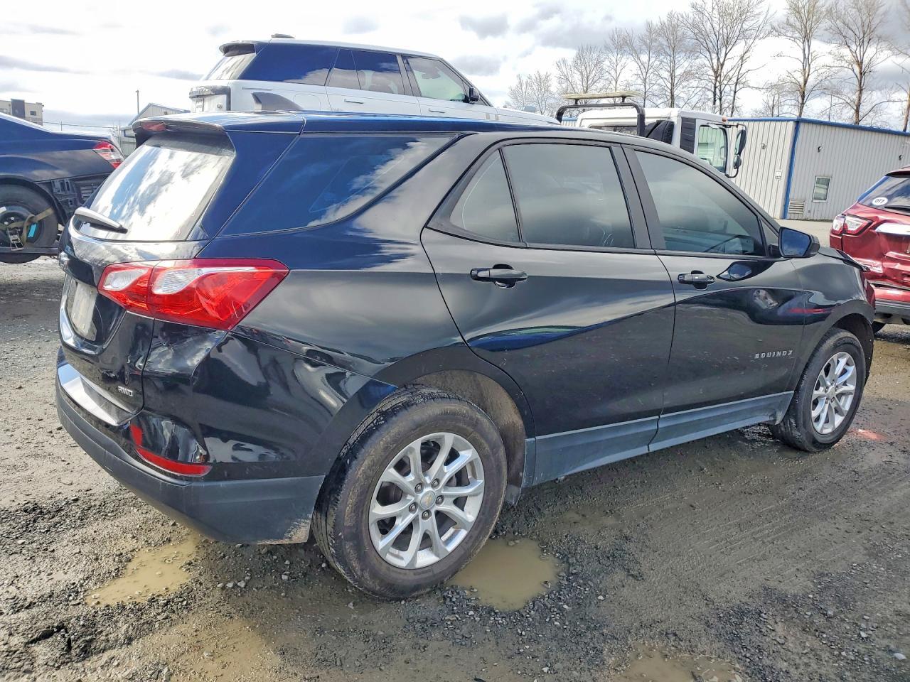 2020 Chevrolet Equinox Ls - zdjęcie 3