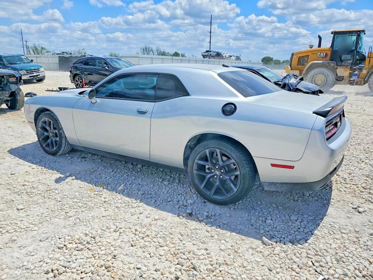 2023 Dodge Challenger Base - zdjęcie 2