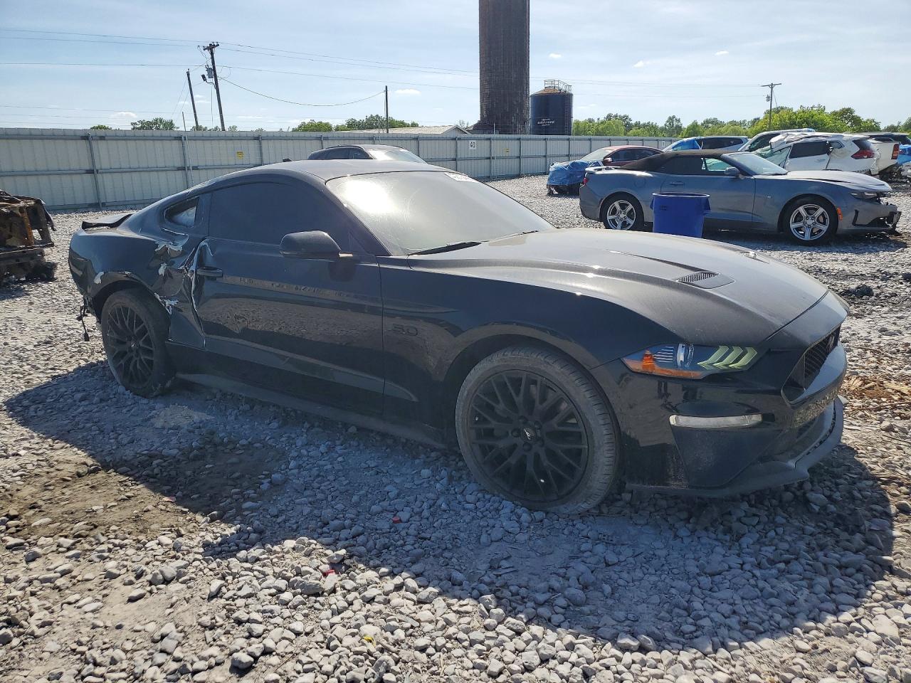 2020 Ford Mustang Gt - zdjęcie 4