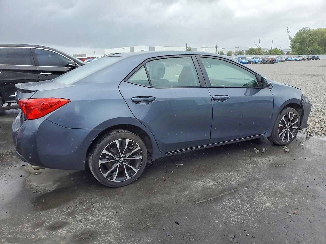 2018 Toyota Corolla Se - zdjęcie 3