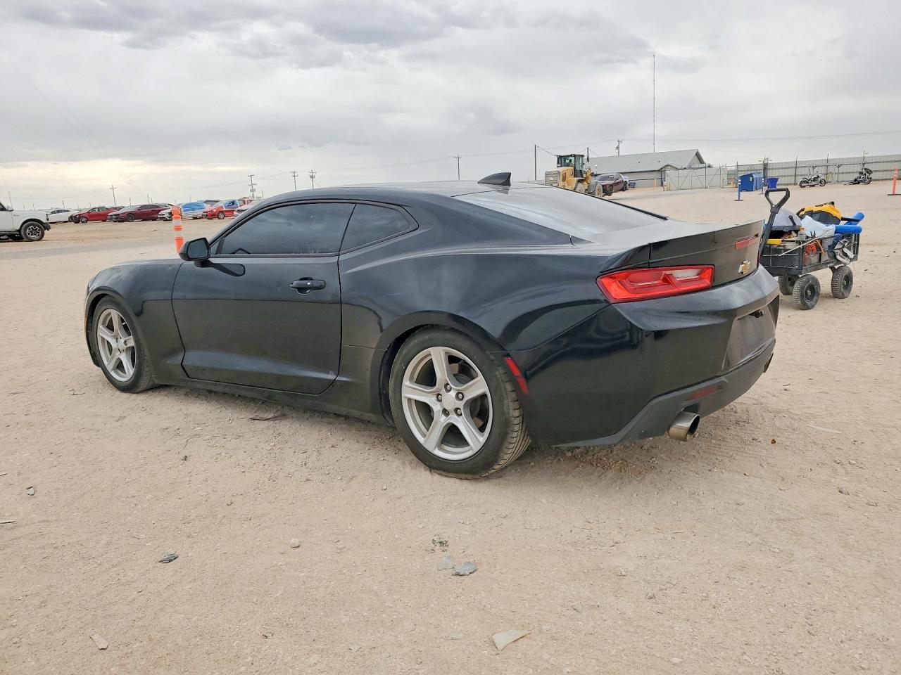 2017 Chevrolet Camaro Ls - zdjęcie 2