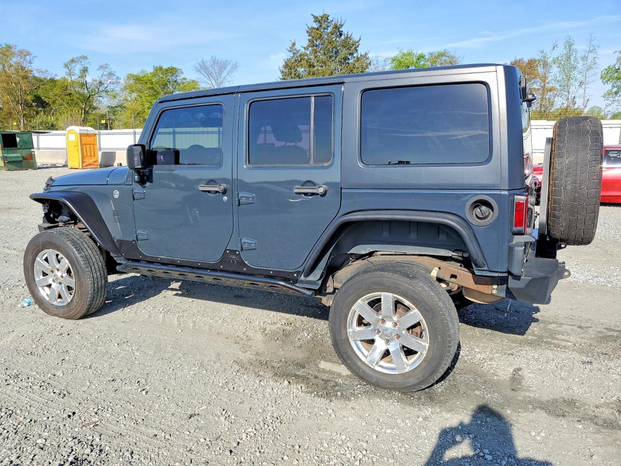 2017 Jeep Wrangler Unlimited Sport - zdjęcie 2