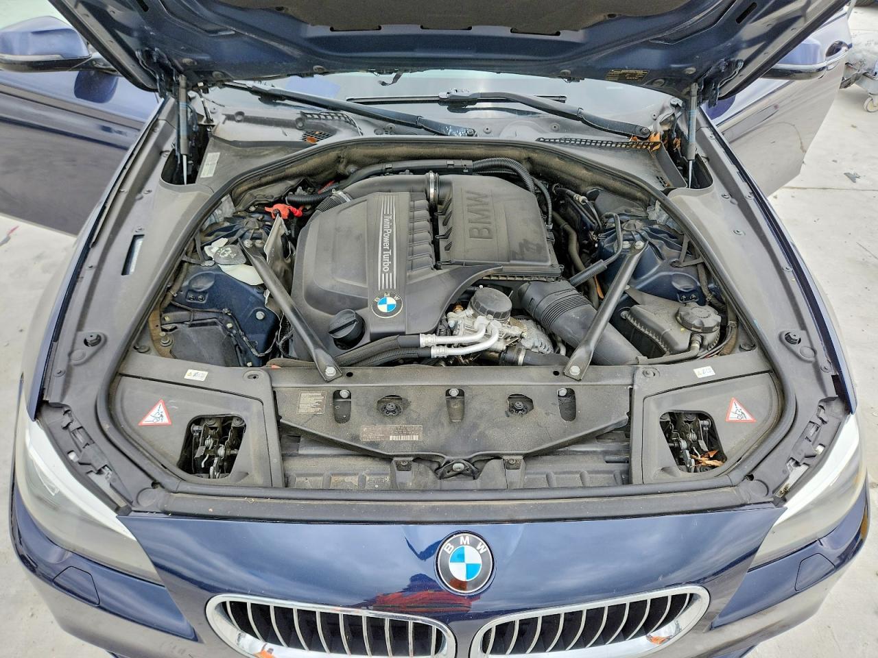 2014 BMW 535 I - zdjęcie 11