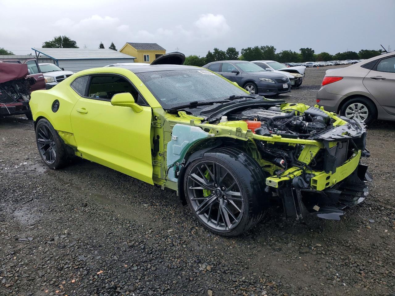 2021 Chevrolet Camaro Zl1 - zdjęcie 4