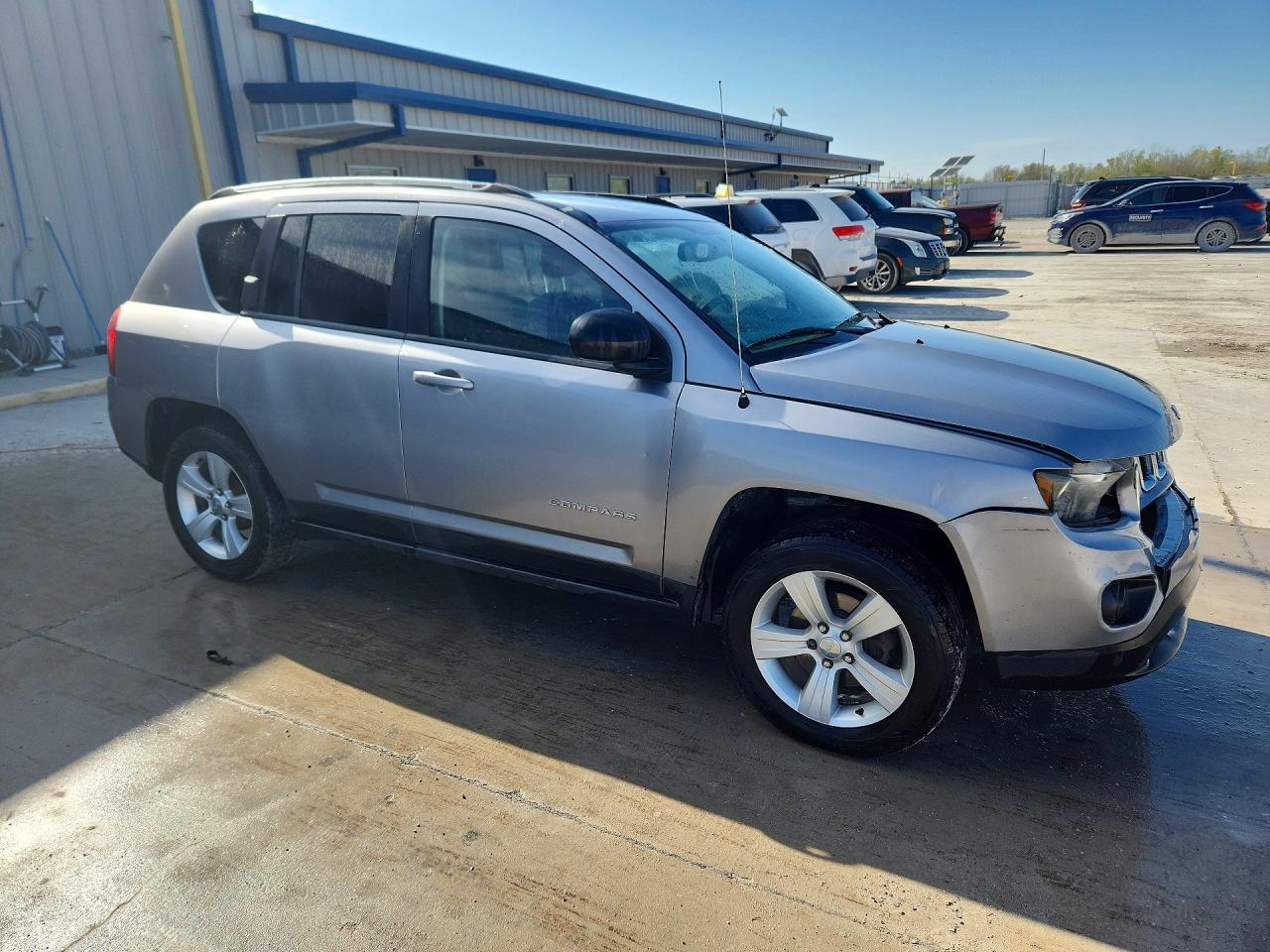 2016 Jeep Compass Sport - zdjęcie 4
