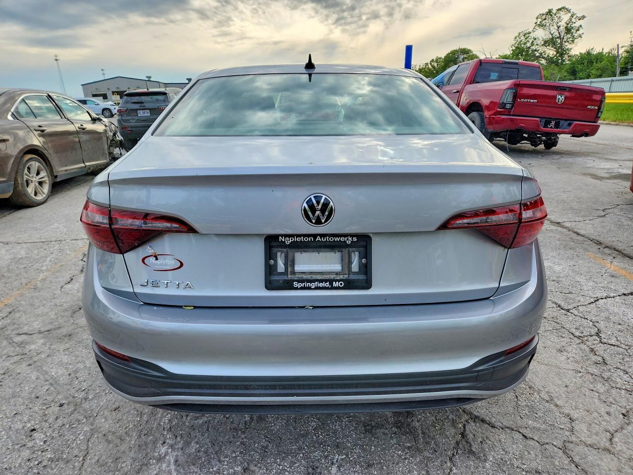 2023 Volkswagen Jetta S - zdjęcie 6