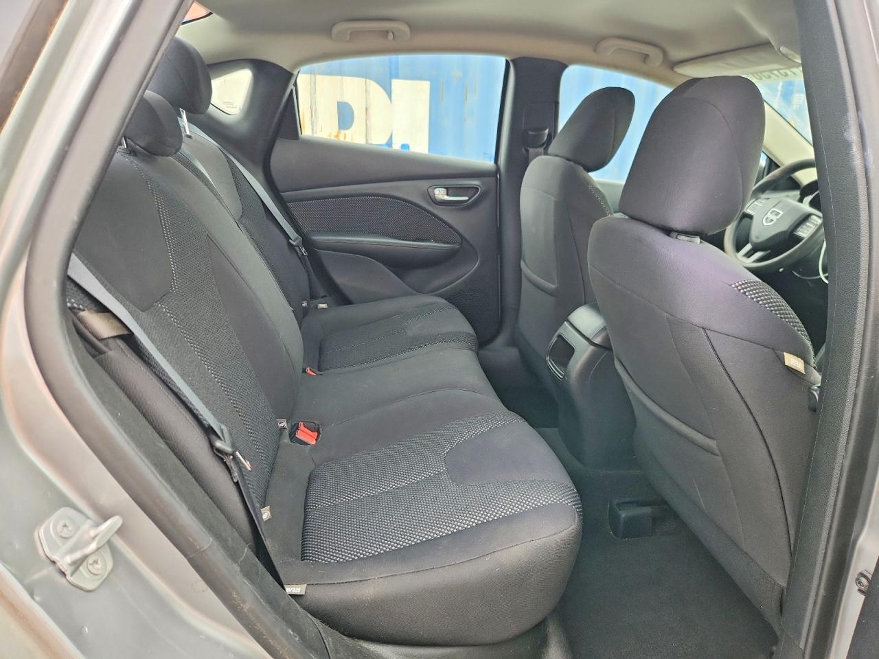 2015 Dodge Dart Se - zdjęcie 10