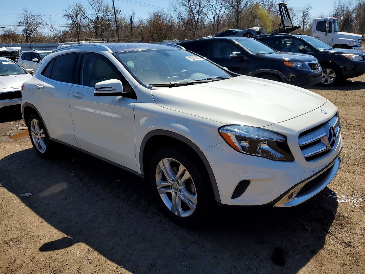 2015 Mercedes-Benz Gla 250 4Matic - zdjęcie 4