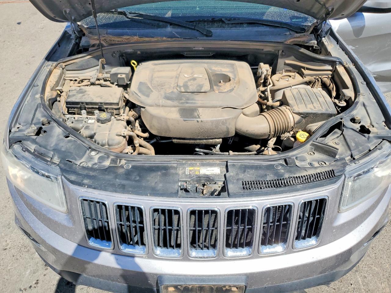 2016 Jeep Grand Cherokee Laredo - zdjęcie 12