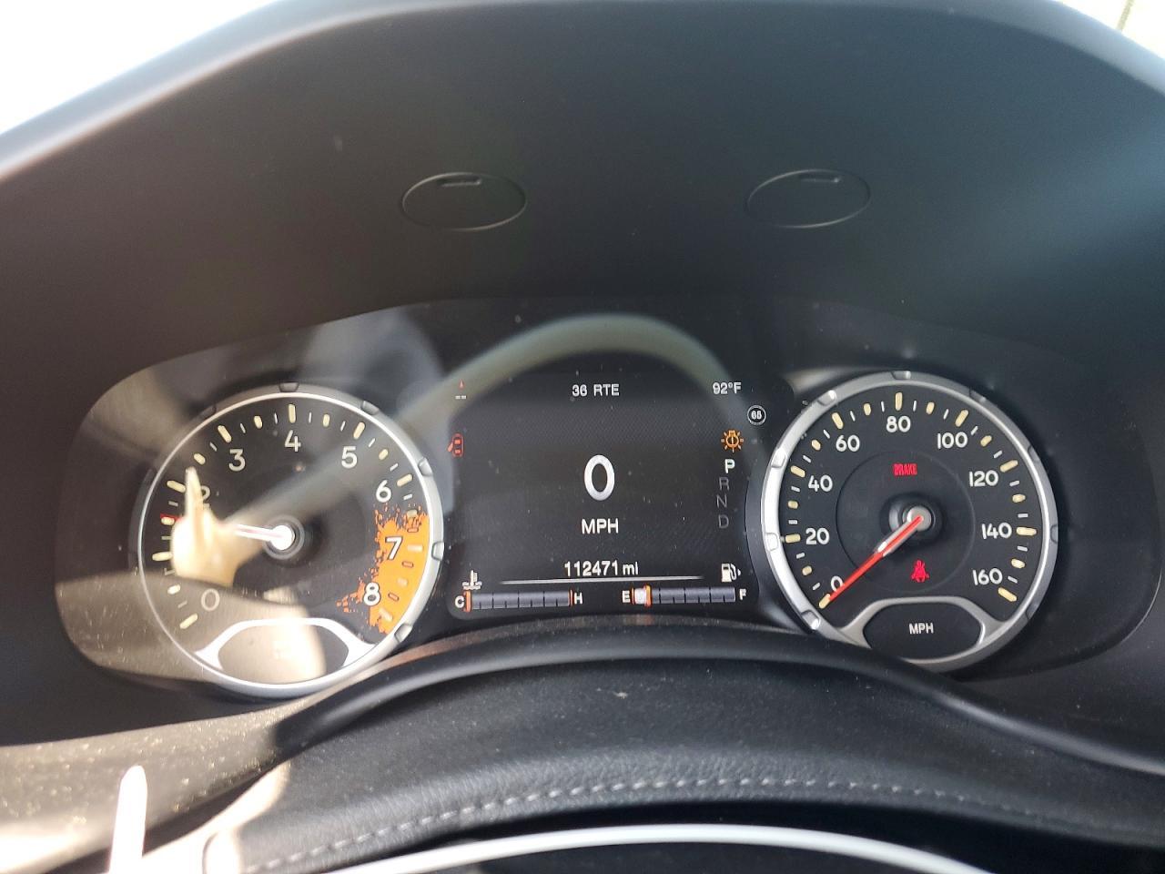 2015 Jeep Renegade Trailhawk - zdjęcie 33